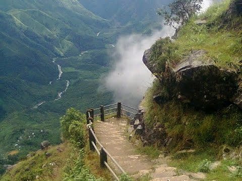 About shillong Laitlum Canyons in Hindi
